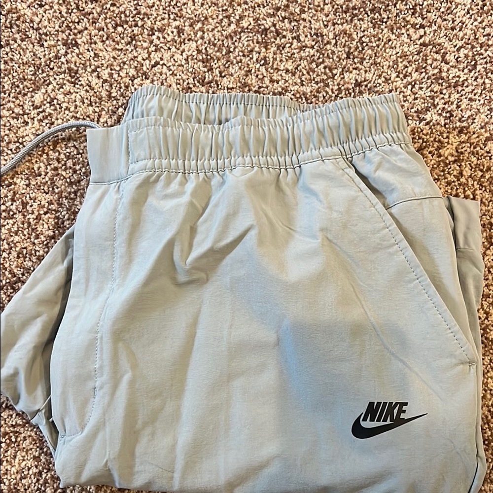 Nike men’s Light Gray Joggers XXL